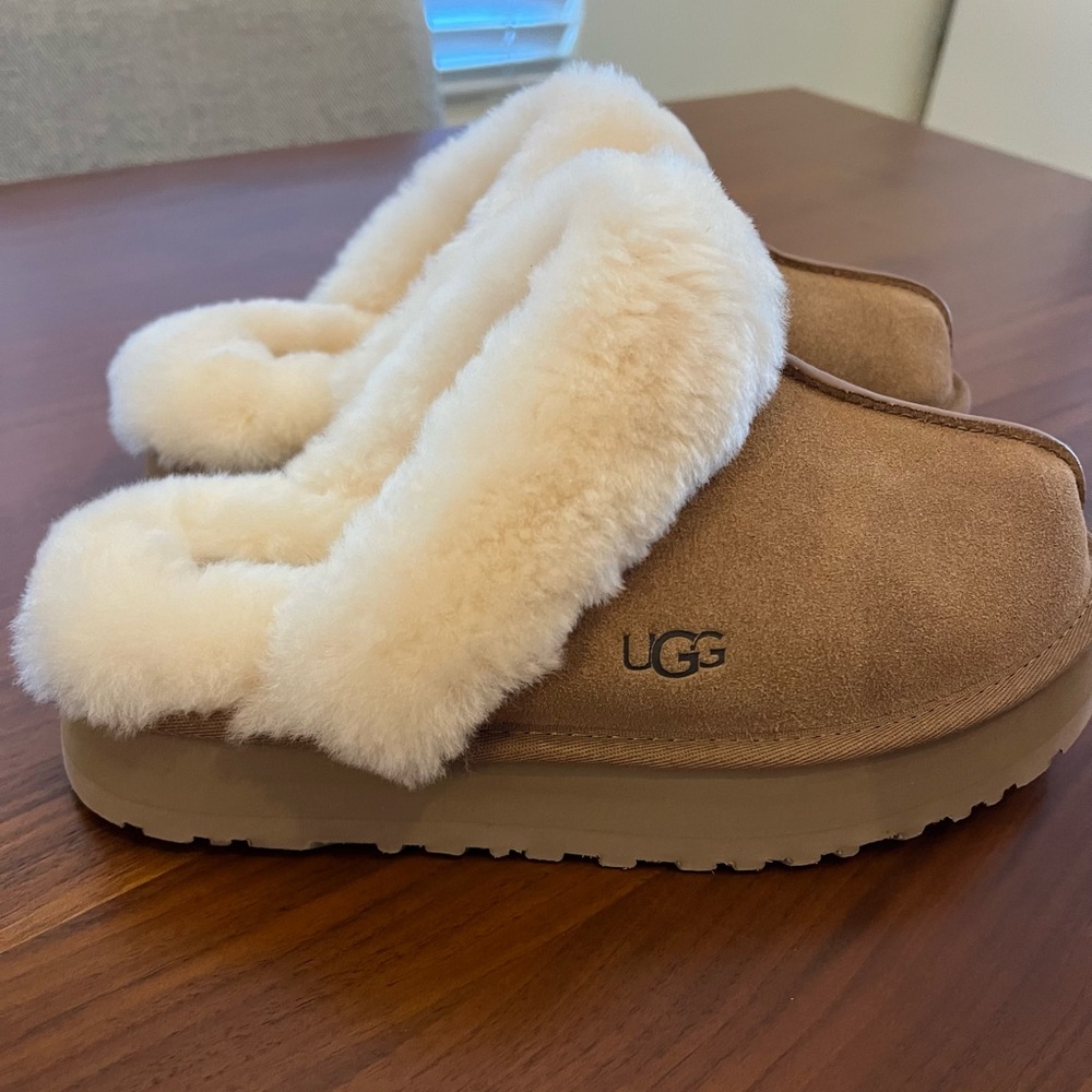 UGG Women's Platform Tan Slippers